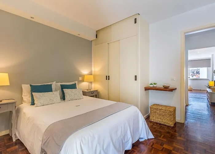 Flat With Balcony At Downtown By Farmers Market Apartmán *